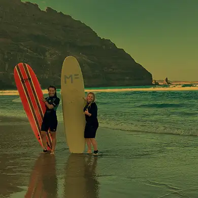 SURFÁČ Explorito na vlnách