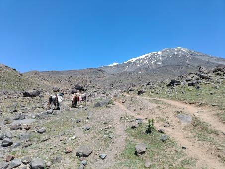 Výstup na Ararat a přechod pohoří Kačkar