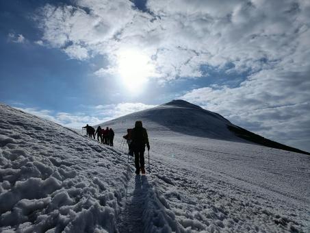 Výstup na Ararat a přechod pohoří Kačkar