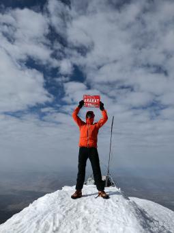 Výstup na Ararat a přechod pohoří Kačkar
